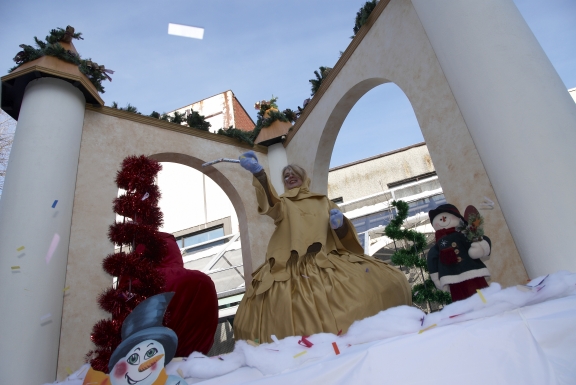 char allégorique location sur mesure jour ou soir hiver été noël